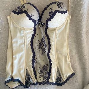 Victoria’s Secret Corset 34B